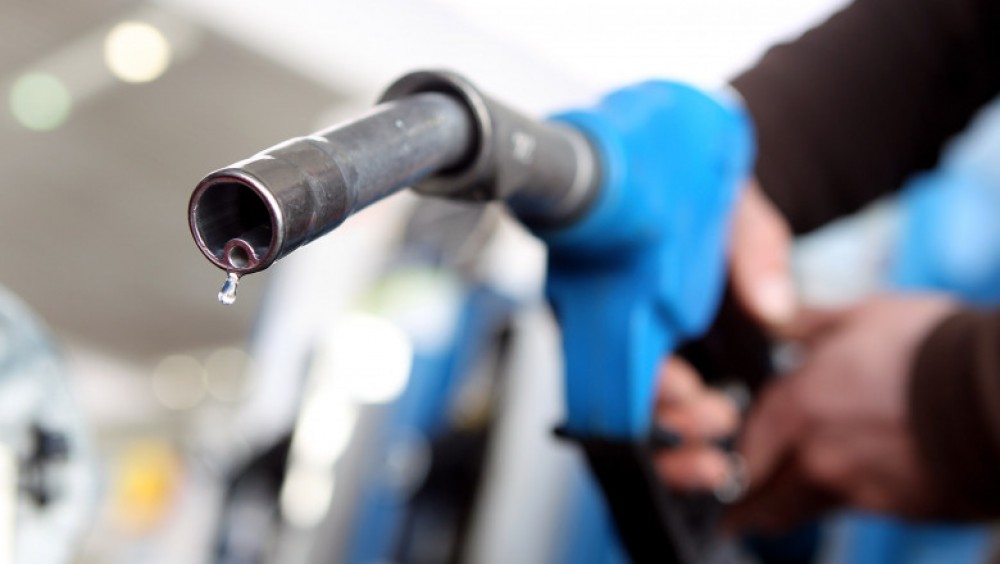 Ultima Oră // De Paște, benzina și motorina se scumpesc